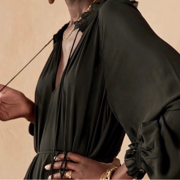 NWT! BANANA REPUBLIC BLACK TIERED MAXI DRESS - Multiple Sizes - Picture 2 of 5